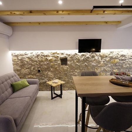 Apartment Ispod Ure Sinj Bagian luar foto
