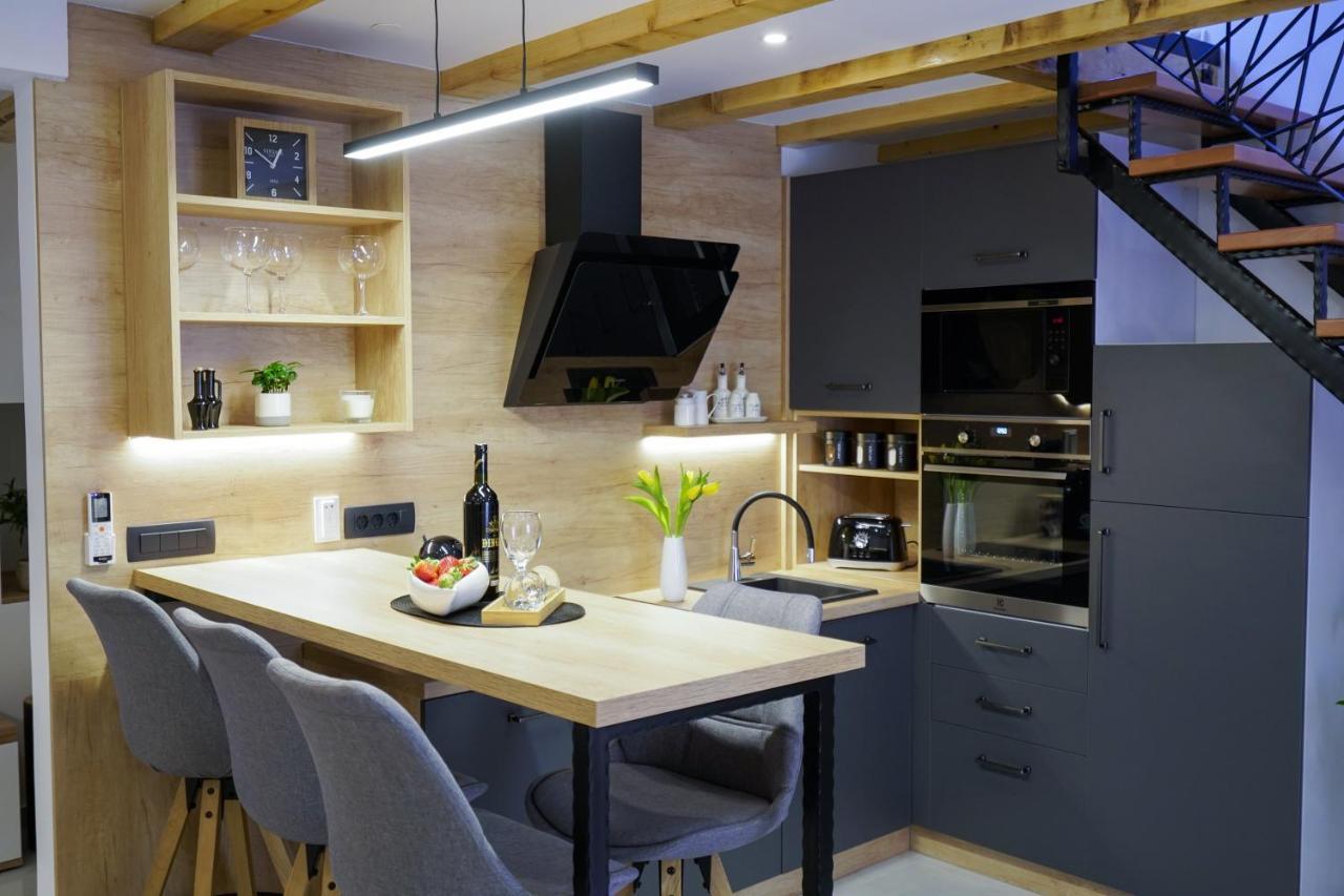Apartment Ispod Ure Sinj Bagian luar foto